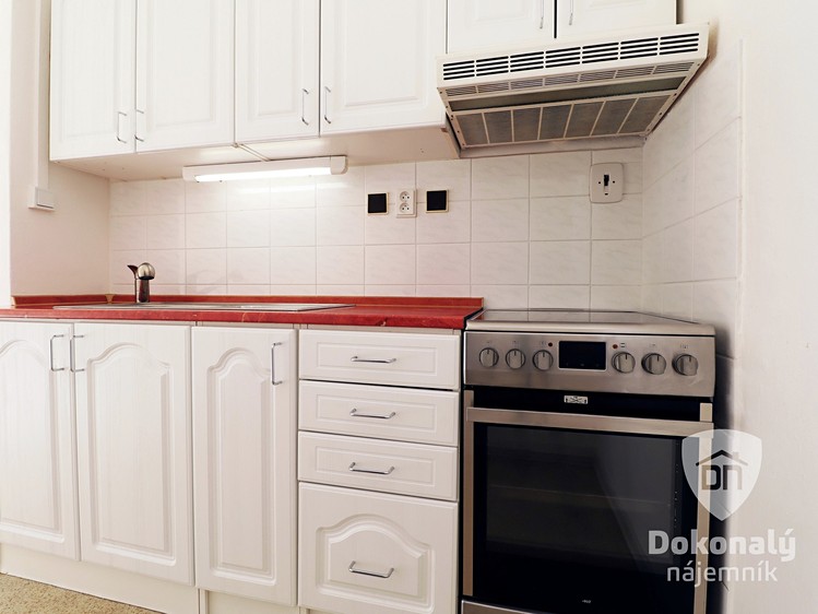 Pronájem bytu 2+kk 45 m² - foto 3