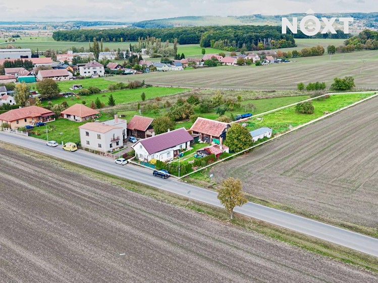 Prodej rodinného domu 87 m², pozemek 3 104 m² - foto 1