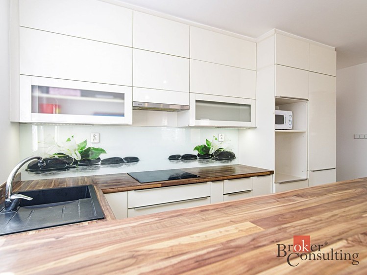Prodej  rodinného domu 140 m², pozemek 161 m² - foto 5