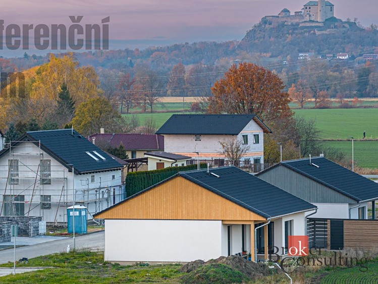 Prodej rodinného domu 90 m², pozemek 816 m² - foto 1