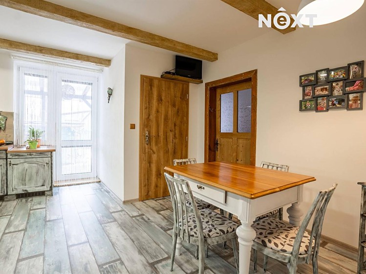Prodej rodinného domu 178 m², pozemek 1 332 m² - foto 4