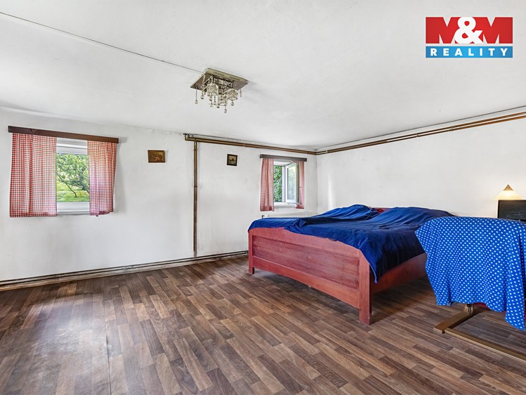 Prodej rodinného domu 142 m², pozemek 1 471 m² - foto 6