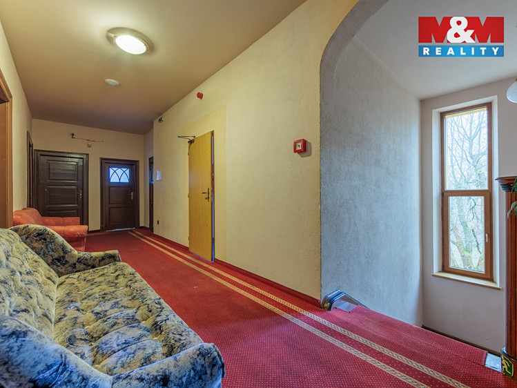 Prodej  rodinného domu 664 m², pozemek 2 367 m² - foto 8