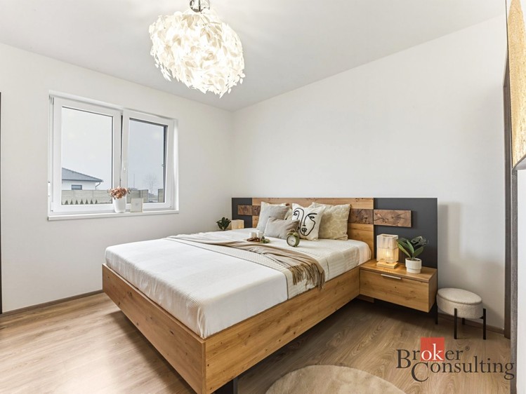 Prodej rodinného domu 104 m², pozemek 1 210 m² - foto 4