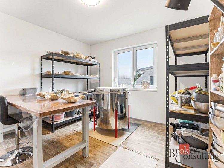 Prodej rodinného domu 104 m², pozemek 1 210 m² - foto 6