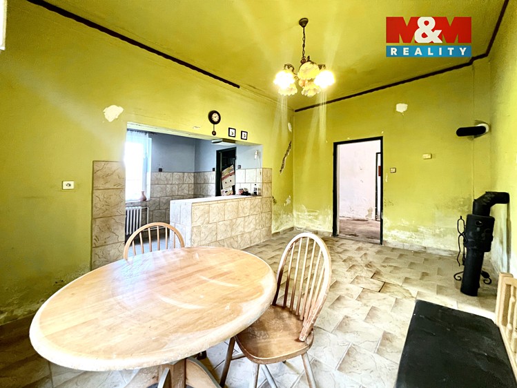 Prodej rodinného domu 146 m², pozemek 722 m² - foto 5