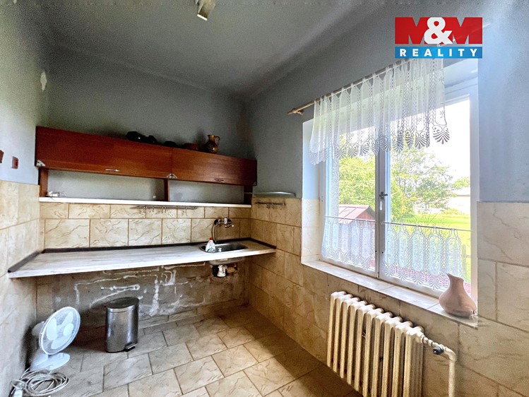 Prodej rodinného domu 146 m², pozemek 722 m² - foto 7