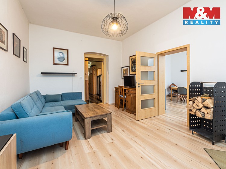 Prodej rodinného domu 195 m², pozemek 904 m² - foto 3