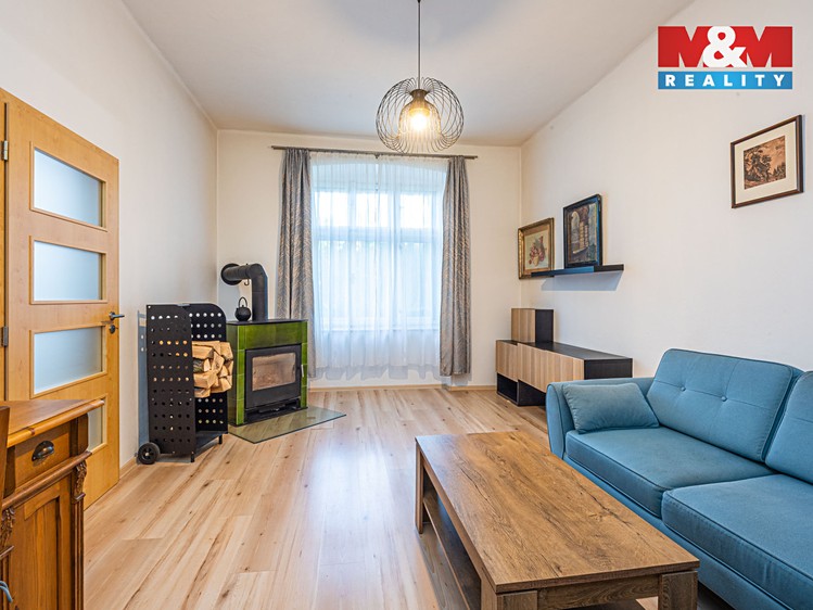 Prodej rodinného domu 195 m², pozemek 904 m² - foto 5
