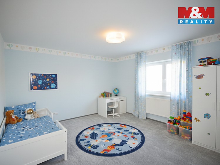 Prodej rodinného domu 250 m², pozemek 1 040 m² - foto 4