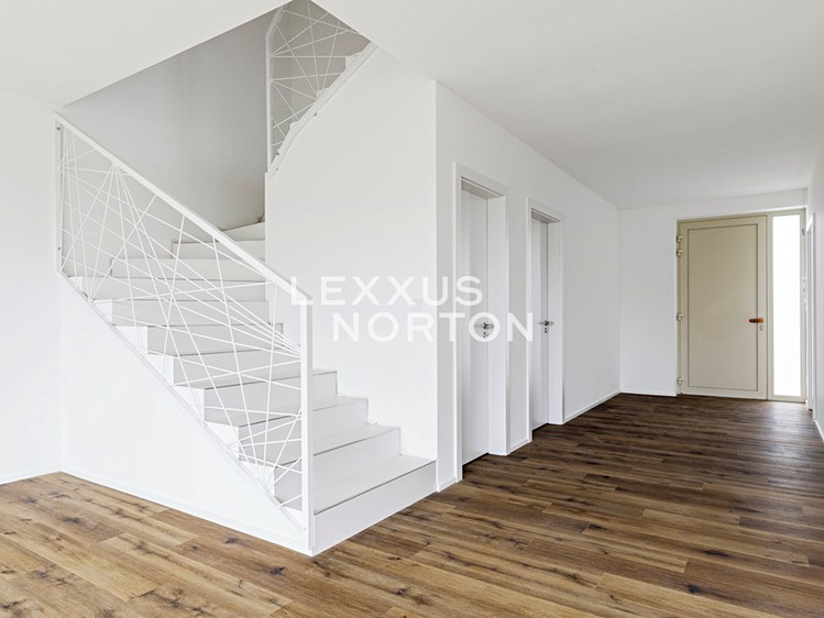 Prodej rodinného domu 194 m², pozemek 516 m² - foto 4