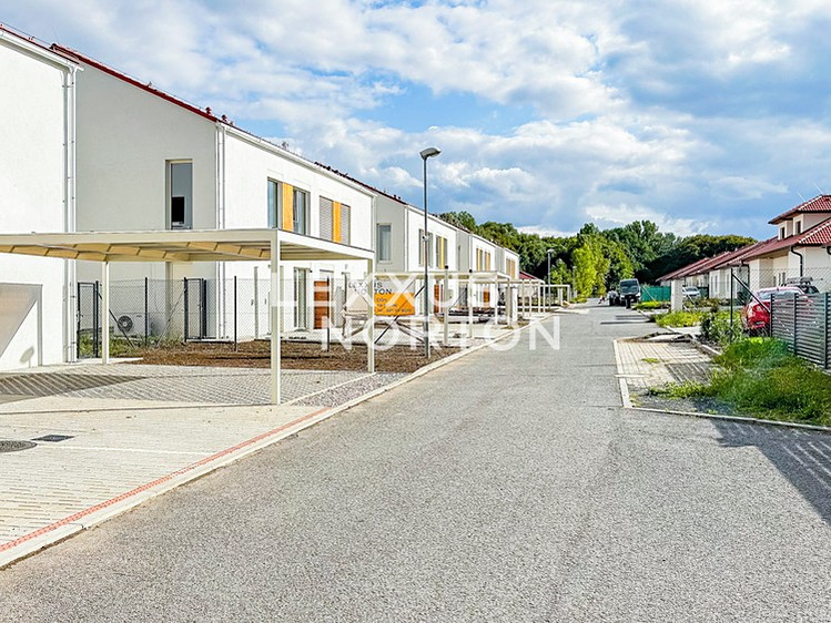 Prodej rodinného domu 194 m², pozemek 516 m² - foto 3