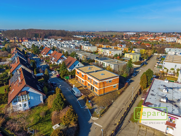 Prodej  rodinného domu 195 m², pozemek 410 m² - foto 4