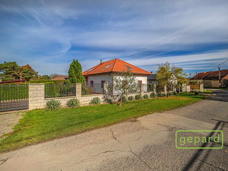 Prodej  rodinného domu 206 m², pozemek 464 m² - foto 8