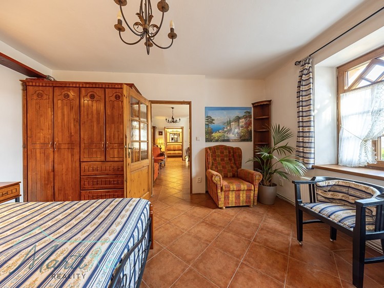 Prodej  rodinného domu 350 m², pozemek 9 285 m² - foto 5