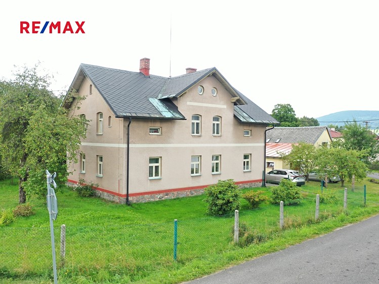 Prodej chalupy 216 m², pozemek 876 m² - foto 1