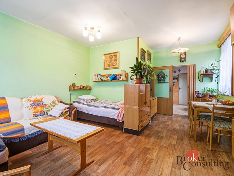 Prodej  rodinného domu 395 m², pozemek 992 m² - foto 8