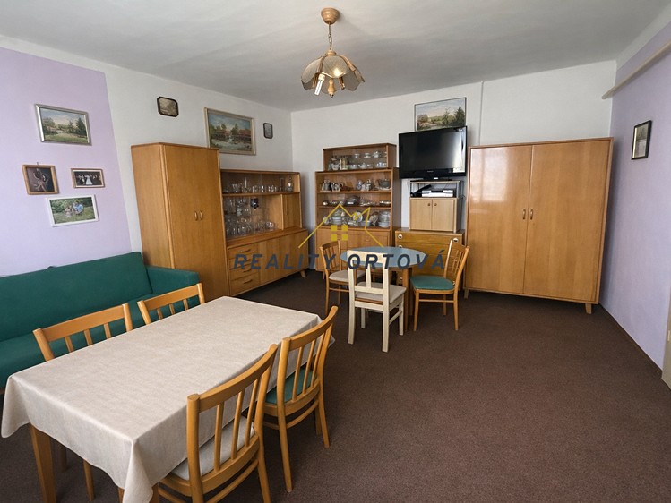 Prodej rodinného domu 179 m², pozemek 3 930 m² - foto 4