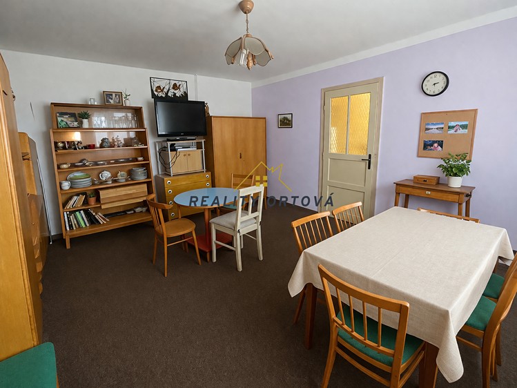 Prodej rodinného domu 179 m², pozemek 3 930 m² - foto 6