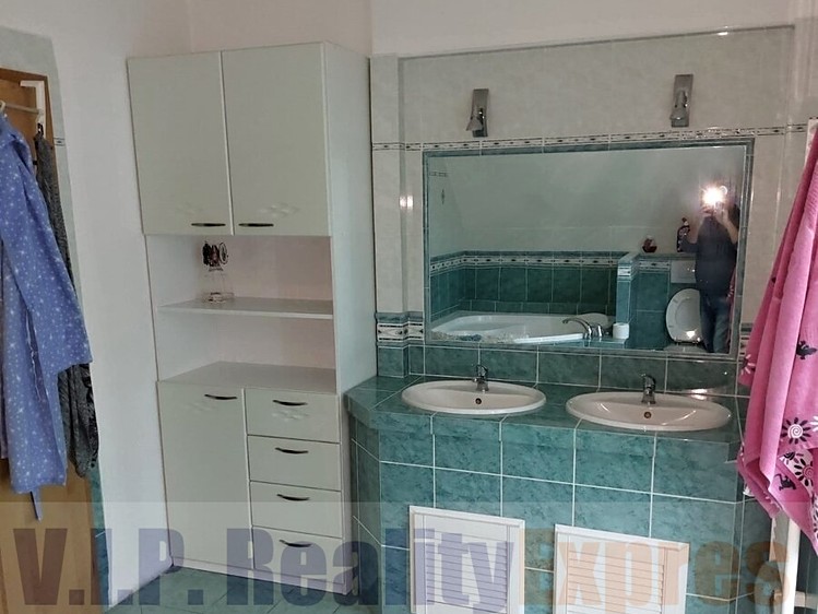 Prodej vily 340 m², pozemek 1 095 m² - foto 5
