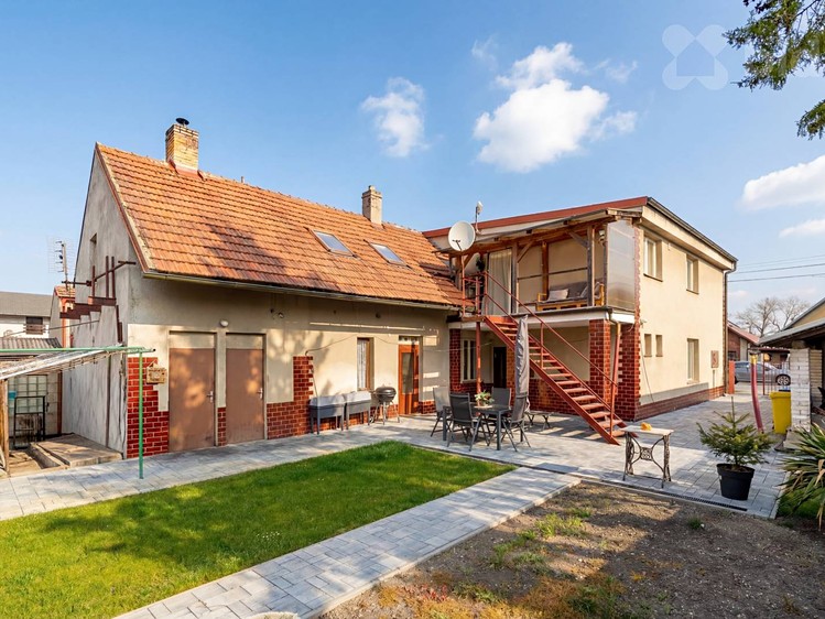 Prodej  rodinného domu 190 m², pozemek 616 m² - foto 3