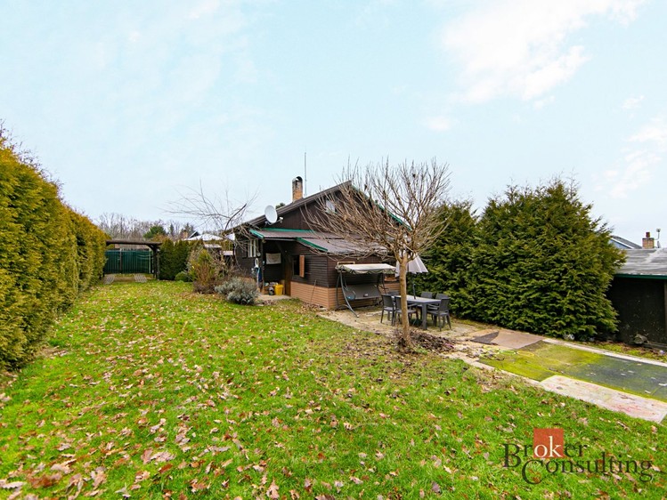 Prodej chaty 25 m², pozemek 322 m² - foto 1