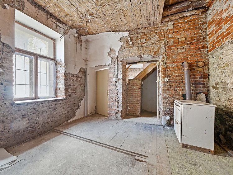 Prodej rodinného domu 140 m², pozemek 1 817 m² - foto 6