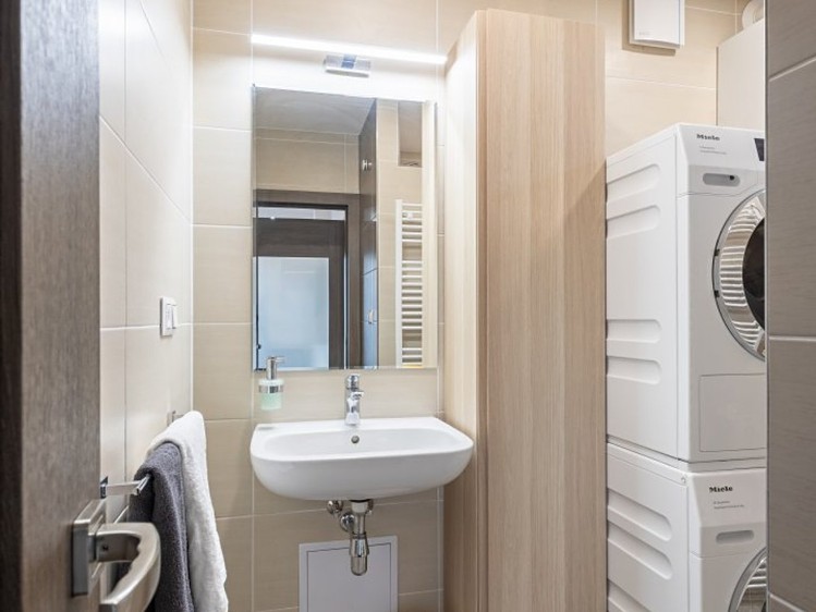 Prodej rodinného domu 138 m², pozemek 724 m² - foto 6