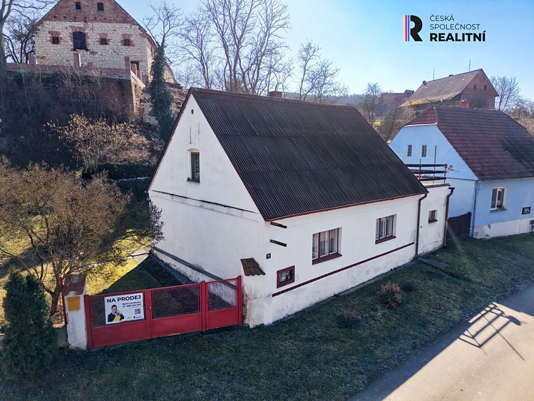 Prodej rodinného domu 117 m², pozemek 746 m² - foto 1