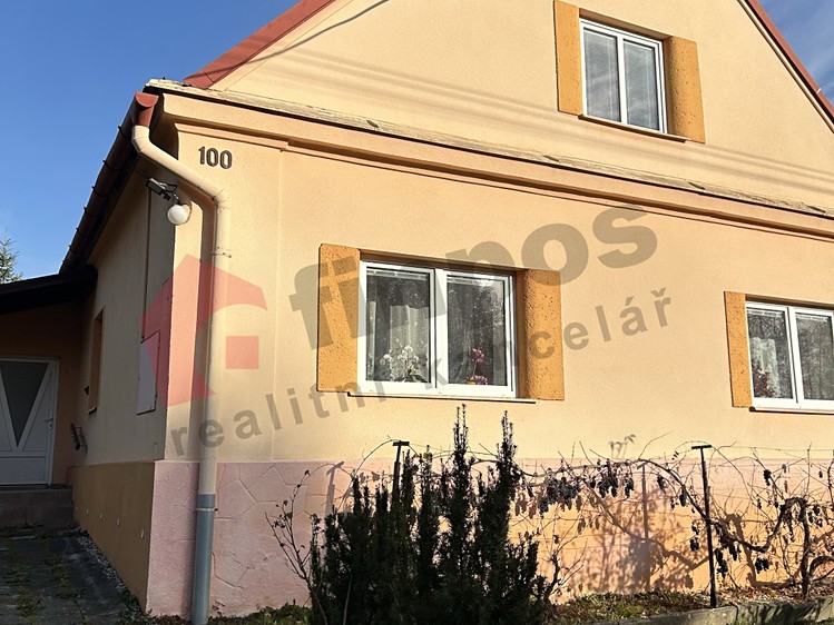 Prodej rodinného domu 150 m², pozemek 1 194 m² - foto 1