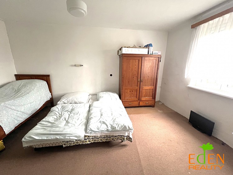 Prodej rodinného domu 135 m², pozemek 878 m² - foto 3