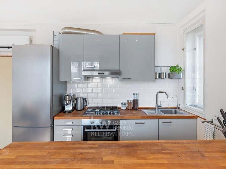 Prodej rodinného domu 205 m², pozemek 574 m² - foto 6