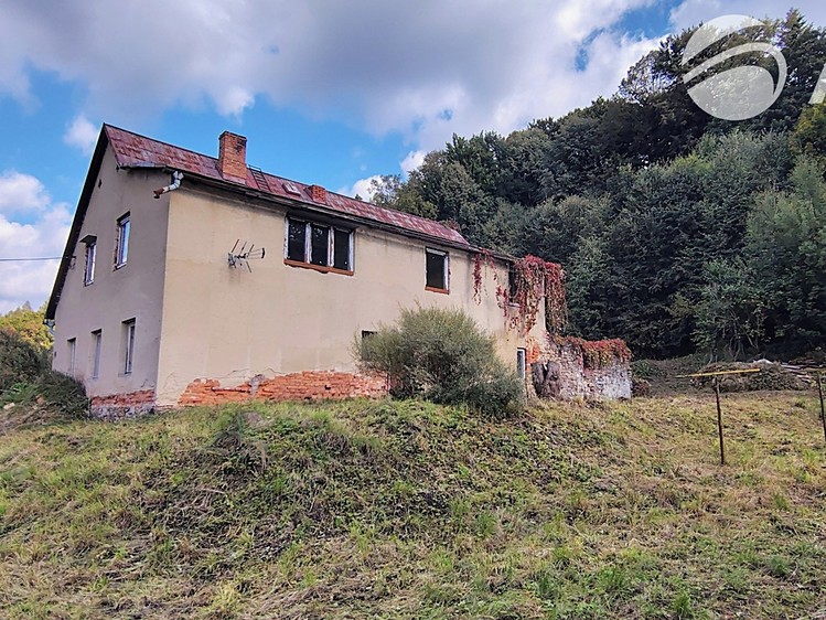 Prodej rodinného domu 260 m², pozemek 627 m² - foto 3