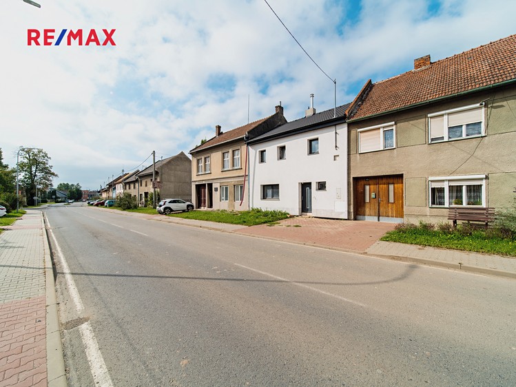 Prodej rodinného domu 122 m², pozemek 469 m² - foto 3