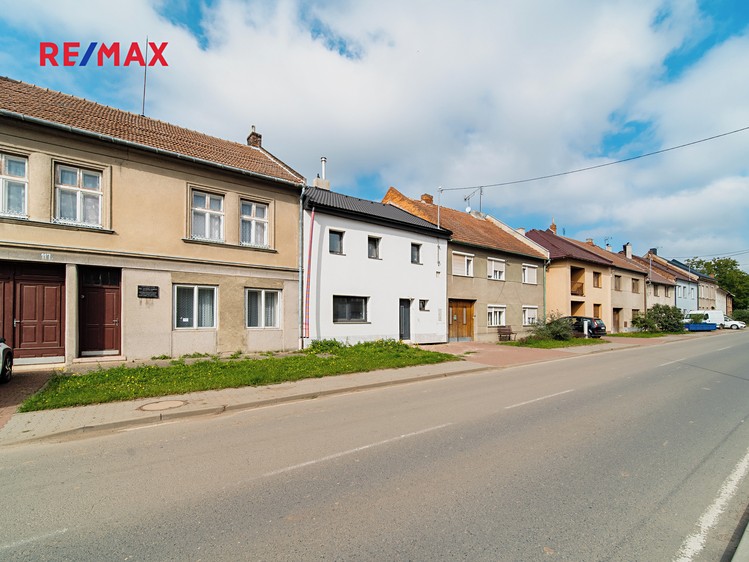 Prodej rodinného domu 122 m², pozemek 469 m² - foto 4