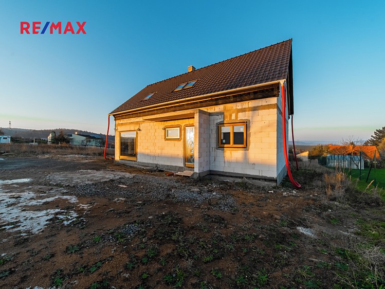 Prodej rodinného domu 155 m², pozemek 2 068 m² - foto 5