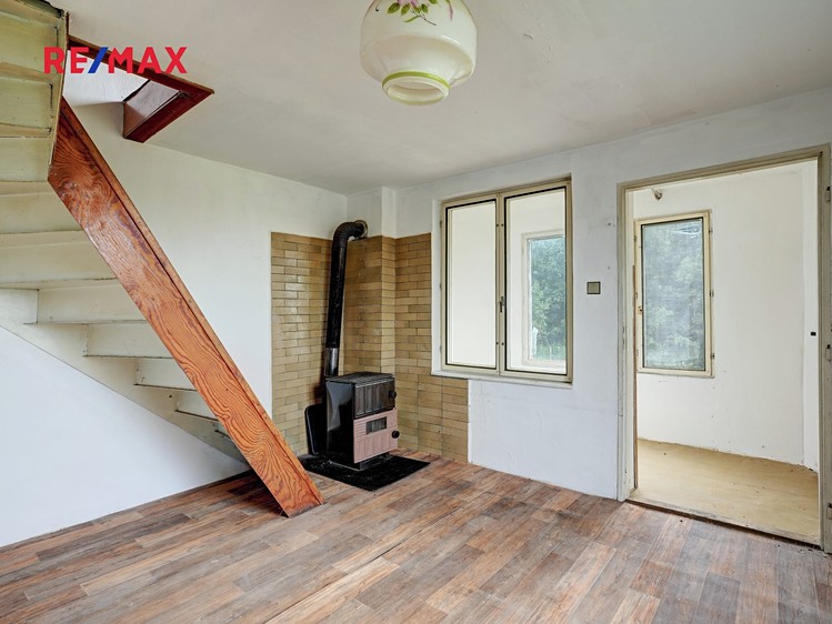 Prodej chaty 24 m², pozemek 1 028 m² - foto 2