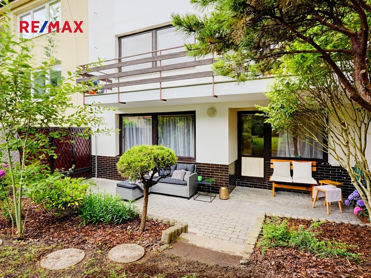 Prodej rodinného domu 280 m², pozemek 314 m² - foto 4