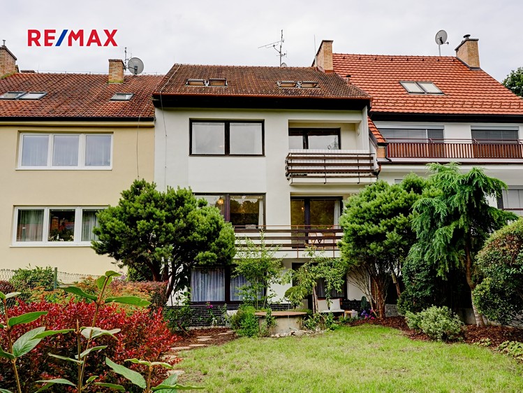 Prodej rodinného domu 280 m², pozemek 314 m² - foto 7