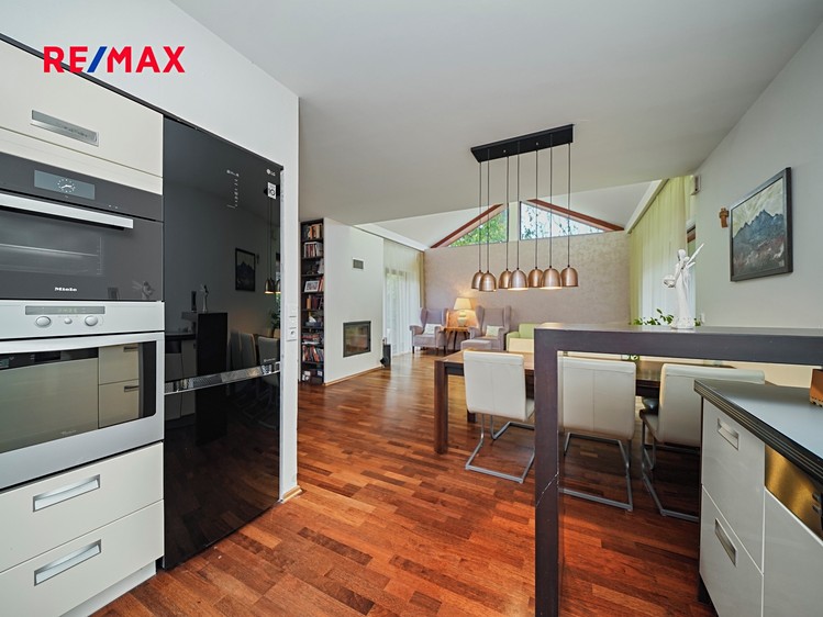 Prodej rodinného domu 157 m², pozemek 1 460 m² - foto 6