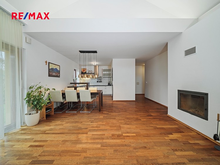 Prodej rodinného domu 157 m², pozemek 1 460 m² - foto 8