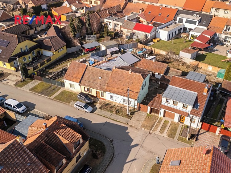 Prodej rodinného domu 92 m², pozemek 210 m² - foto 6