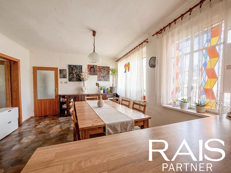 Prodej rodinného domu 220 m², pozemek 463 m² - foto 6