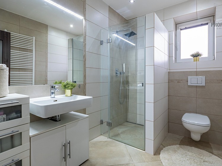 Prodej  rodinného domu 210 m², pozemek 1 284 m² - foto 8