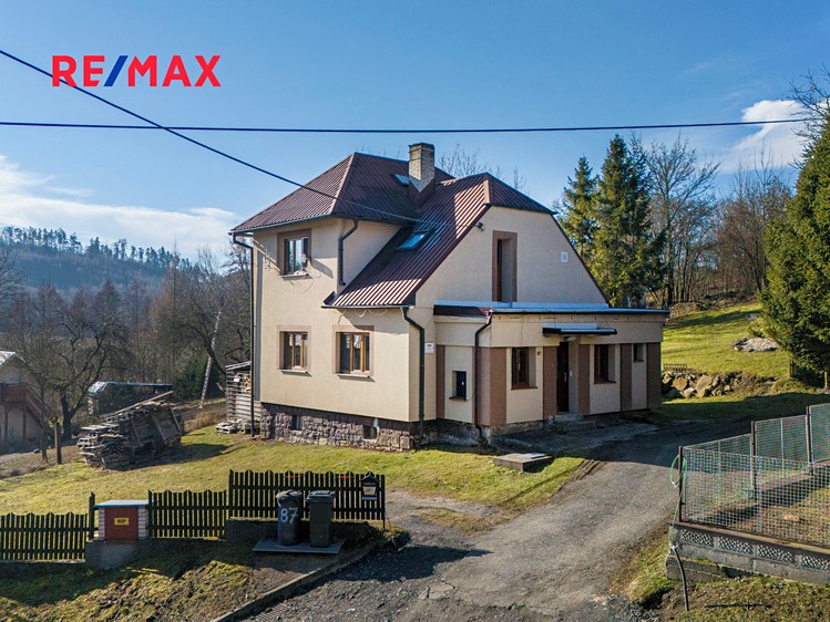 Prodej rodinného domu 118 m², pozemek 748 m² - foto 3