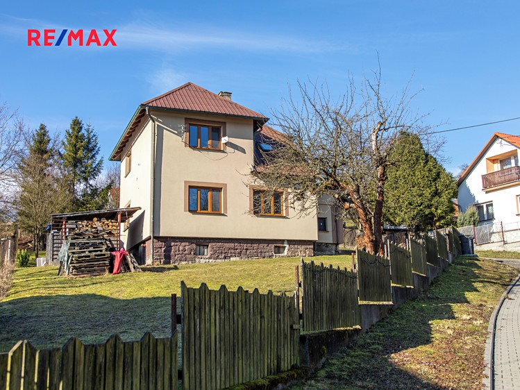 Prodej rodinného domu 118 m², pozemek 748 m² - foto 4