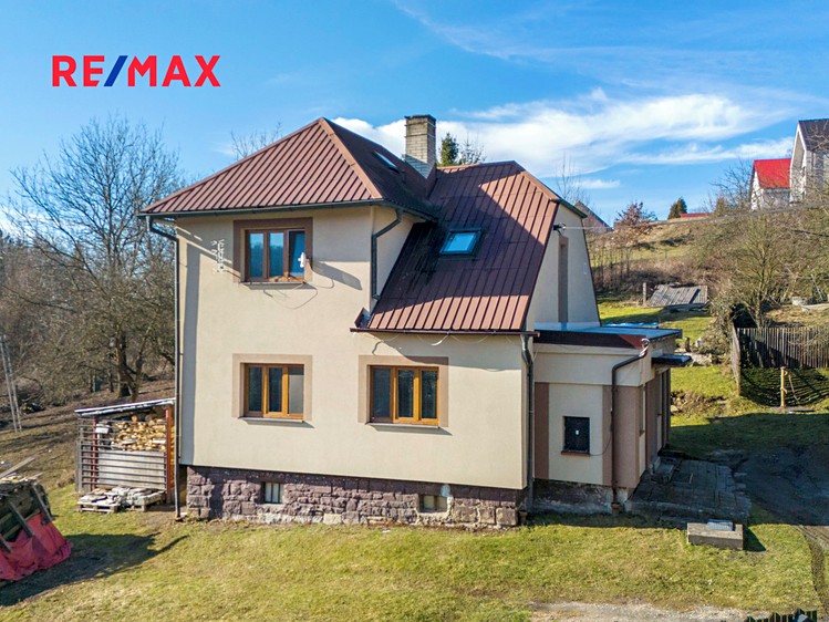 Prodej rodinného domu 118 m², pozemek 748 m² - foto 5