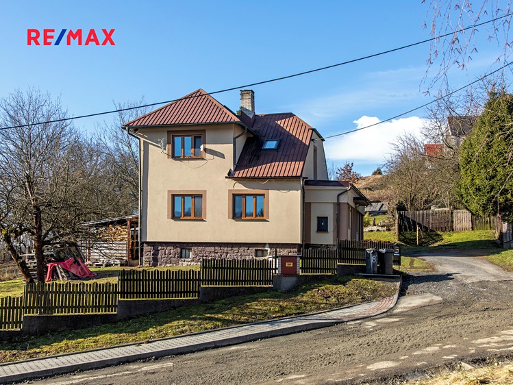 Prodej rodinného domu 118 m², pozemek 748 m² - foto 6