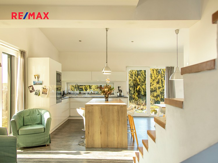 Prodej  rodinného domu 193 m², pozemek 3 005 m² - foto 8