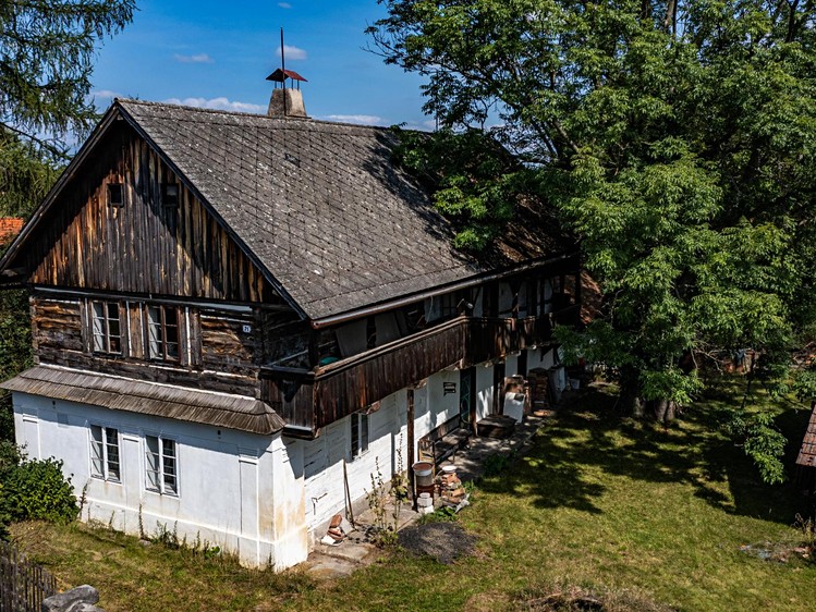 Prodej rodinného domu 101 m², pozemek 3 880 m² - foto 1